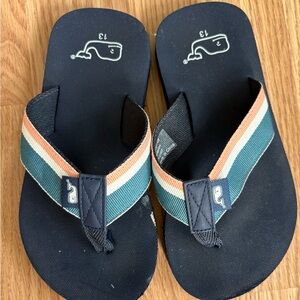 Vineyard Vines Navy and Multicolor Kids Flip Flops size 13